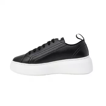 Armani Exchange Women’s Sneakers: Fit, Style & Care